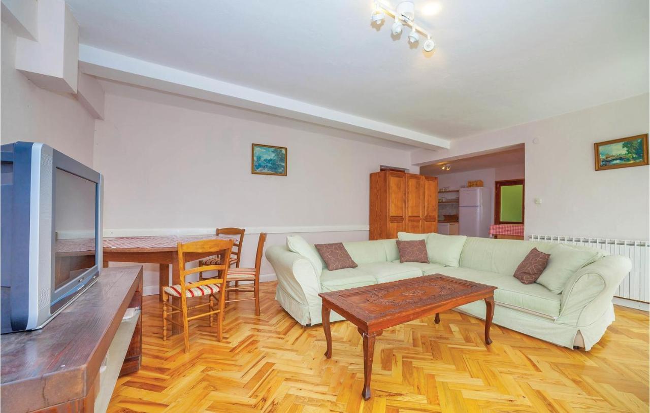 7 Bedroom Pet Friendly Home In Crni Kal Crni Kal  المظهر الخارجي الصورة