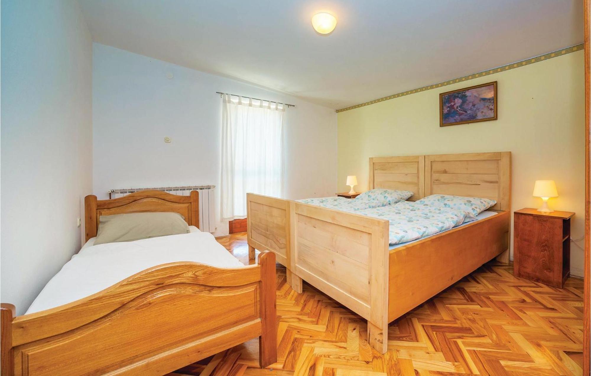 7 Bedroom Pet Friendly Home In Crni Kal Crni Kal  المظهر الخارجي الصورة
