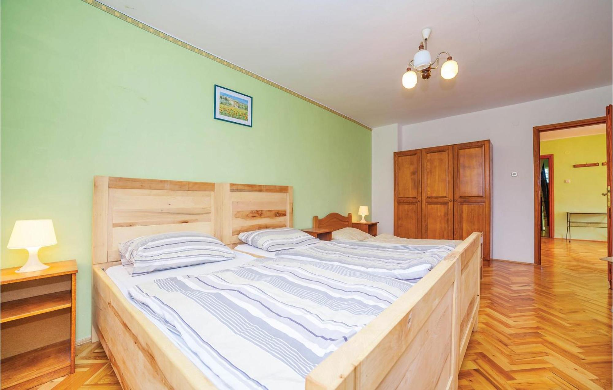 7 Bedroom Pet Friendly Home In Crni Kal Crni Kal  المظهر الخارجي الصورة