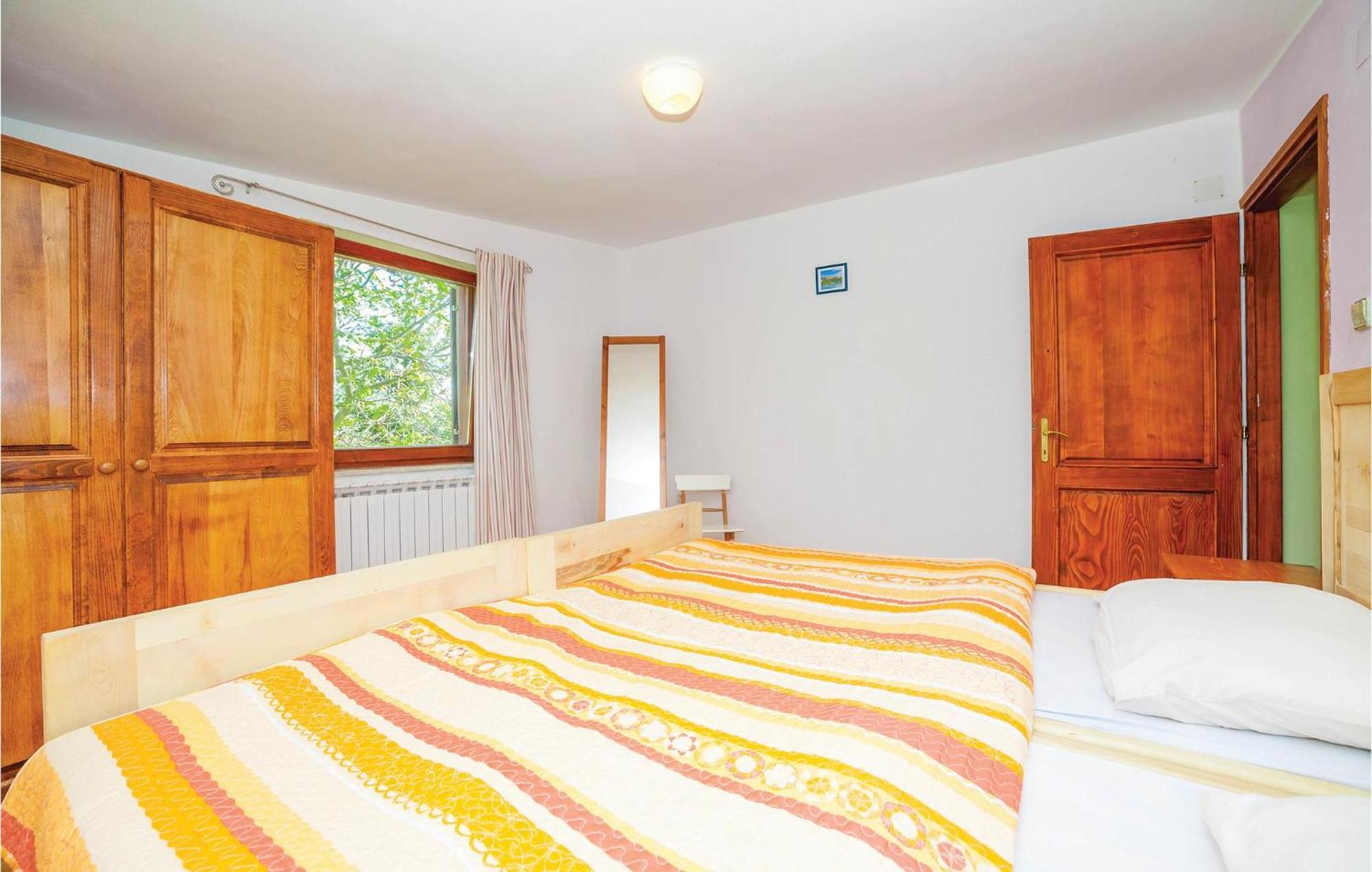 7 Bedroom Pet Friendly Home In Crni Kal Crni Kal  المظهر الخارجي الصورة