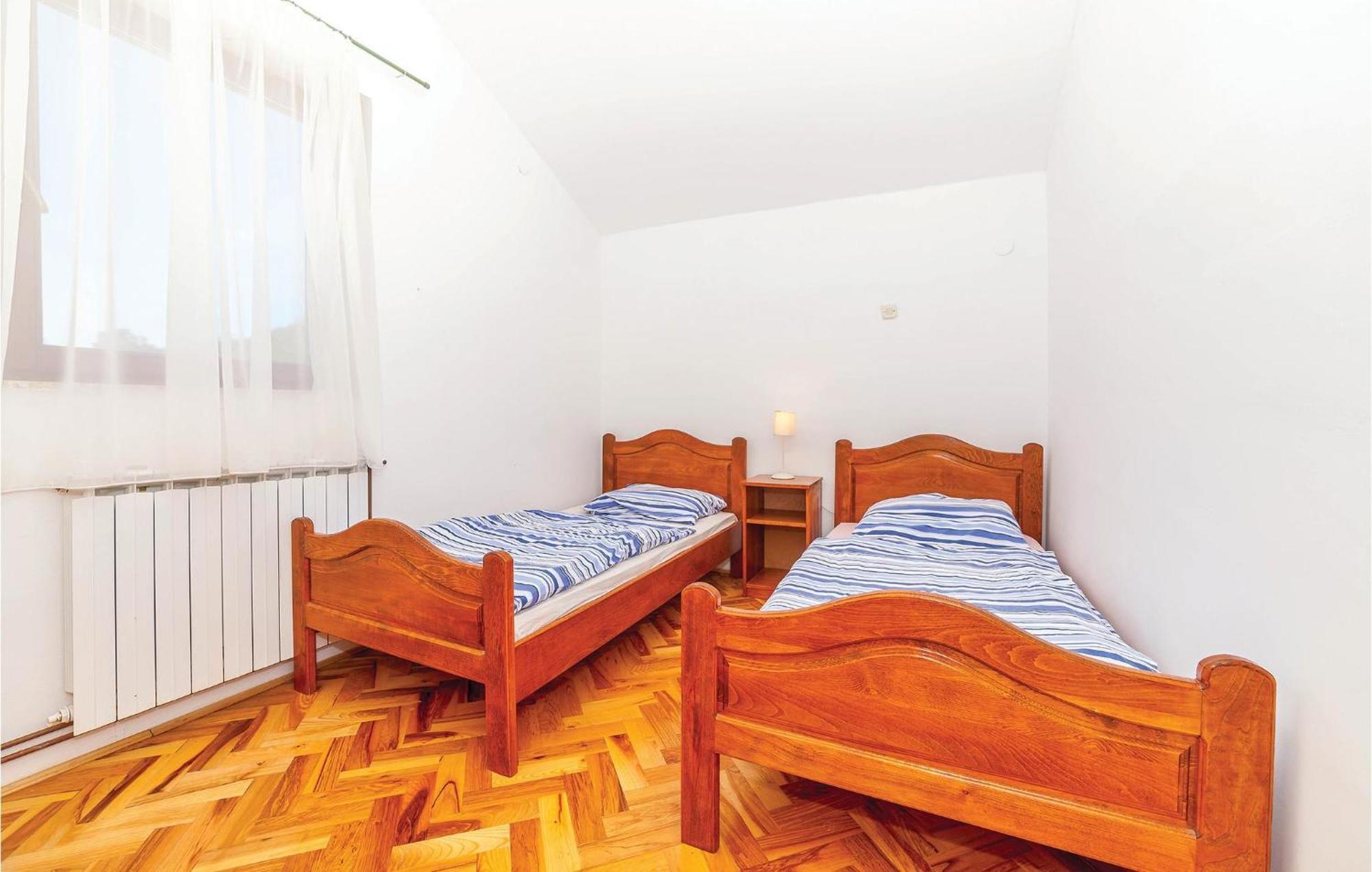 7 Bedroom Pet Friendly Home In Crni Kal Crni Kal  المظهر الخارجي الصورة