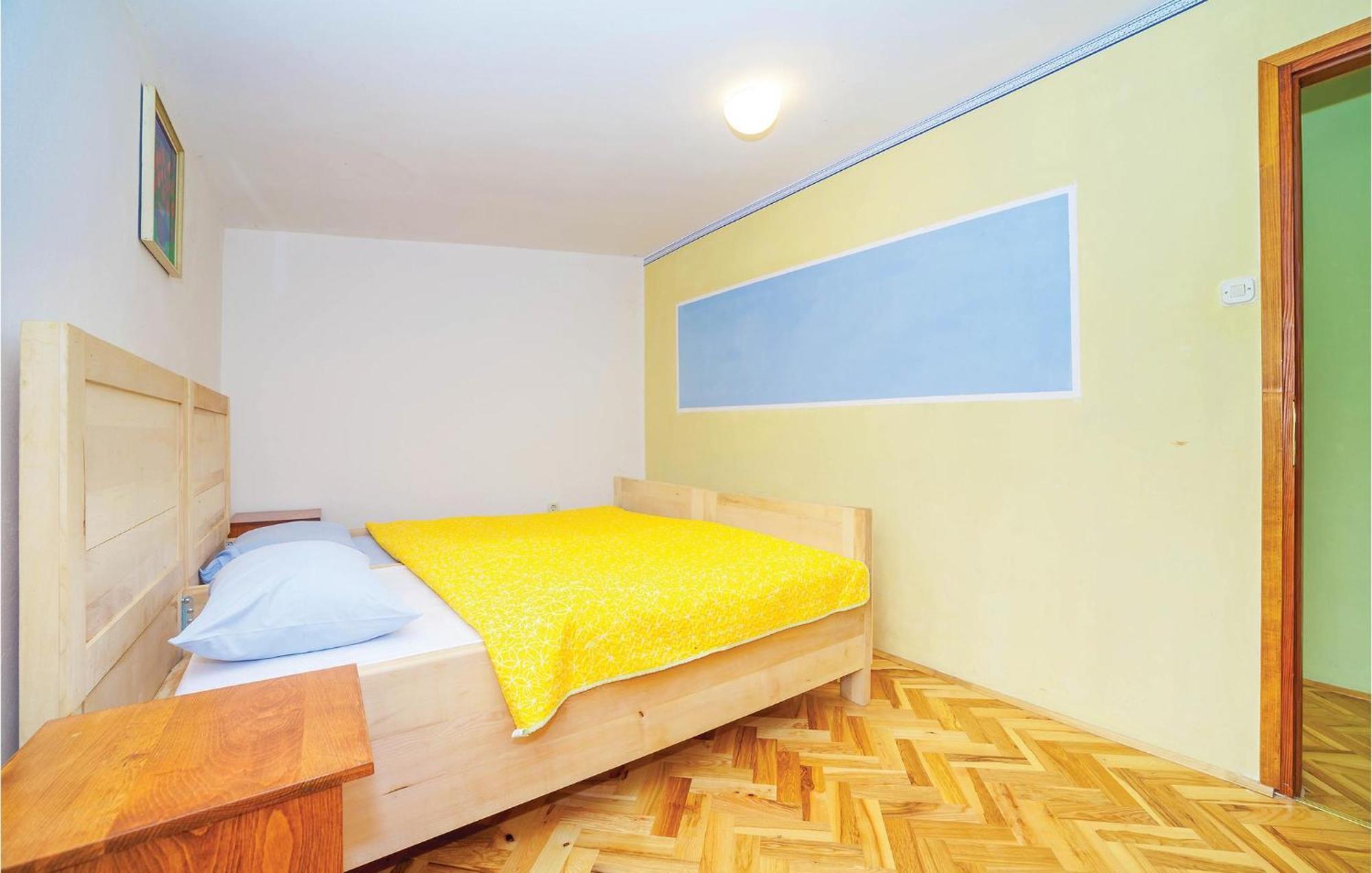 7 Bedroom Pet Friendly Home In Crni Kal Crni Kal  المظهر الخارجي الصورة