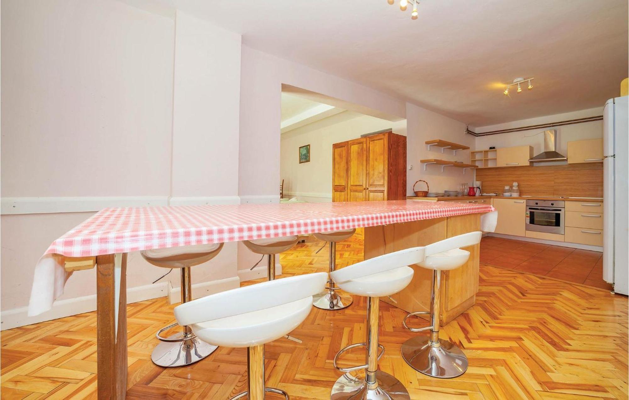 7 Bedroom Pet Friendly Home In Crni Kal Crni Kal  المظهر الخارجي الصورة