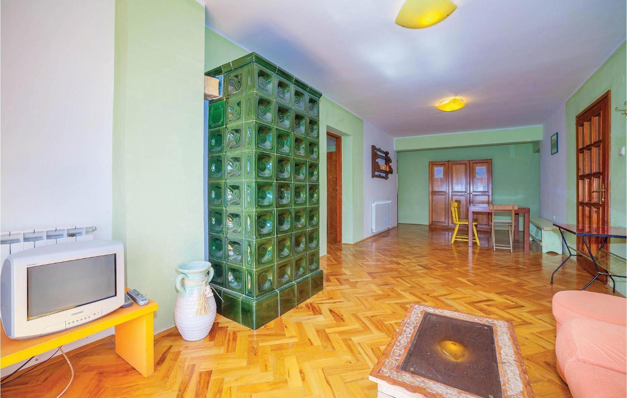 7 Bedroom Pet Friendly Home In Crni Kal Crni Kal  المظهر الخارجي الصورة
